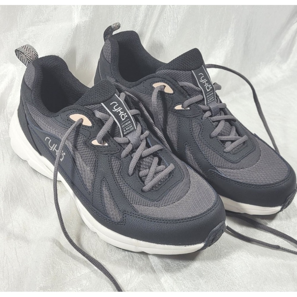 Ryka Women's Skyrise Leather/Fabric Upper Walking Shoes - Black/Gray - Size 8.5M